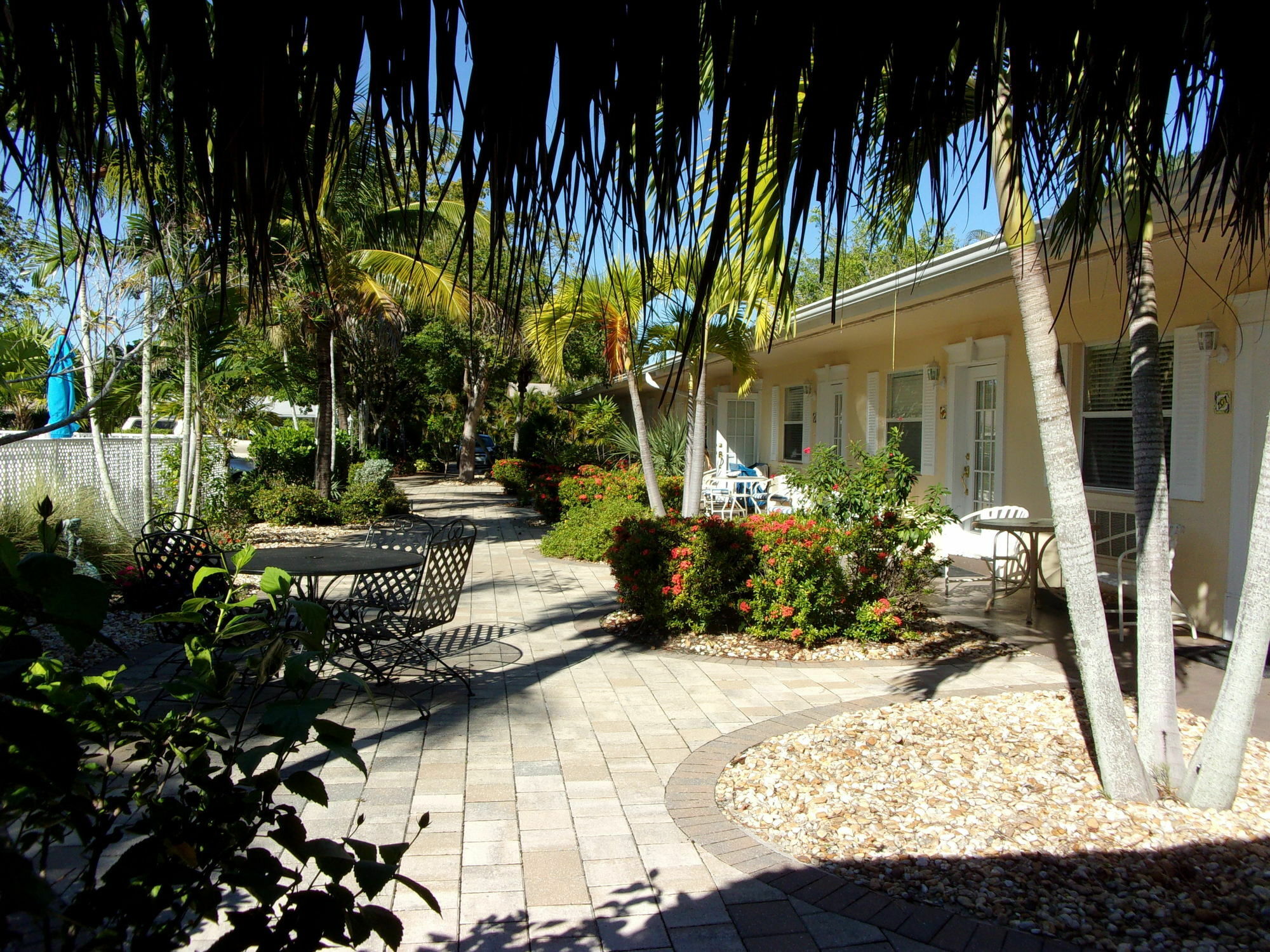 Marco Island Lakeside Inn Eksteriør bilde