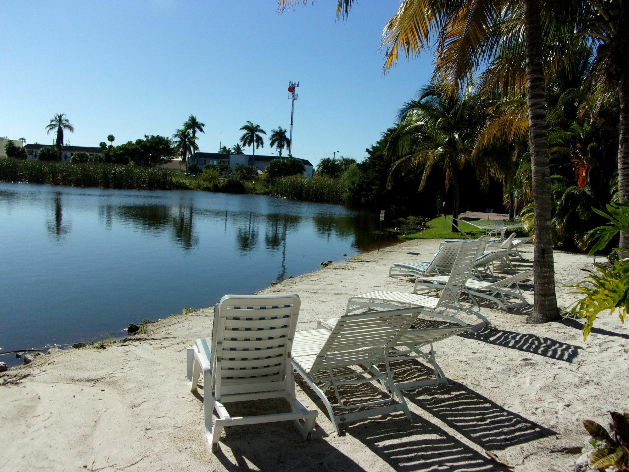 Marco Island Lakeside Inn Eksteriør bilde