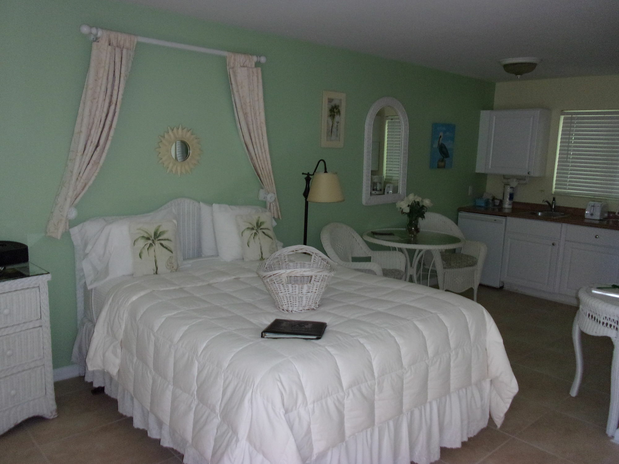 Marco Island Lakeside Inn Eksteriør bilde